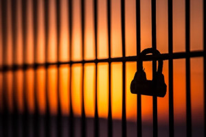 Во Владимире задержанный за наркотики блогер останется под арестом до конца зимы