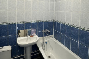 В Меленках чиновники оставили девушку-сироту без законного жилья