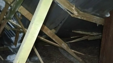 В Струнино рухнула крыша 5-этажного дома