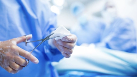 Владимирские врачи заново «собрали» руку 62-летнего пациента