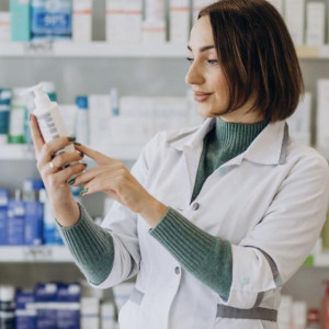 В Петушках директор трех аптек украла из сейфов 260 тыс. рублей