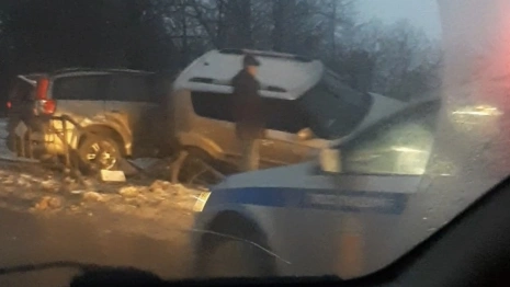 На въезде во Владимир столкнулись два внедорожника