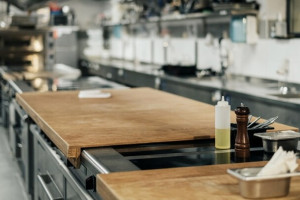 Во Владимире объединят двоих поставщиков питания в школы