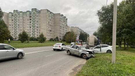 Во Владимире пьяный водитель «Волги» спровоцировал ДТП с иномаркой