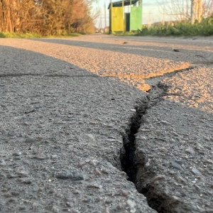 Во Владимирской области на чиновников подали иск за огромные ямы на дорогах