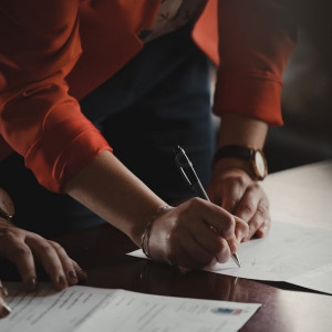 Во Владимире станция скорой помощи накопила долги перед поставщиками в 1,9 млн рублей