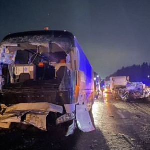 В ДТП с участием автобуса в Камешковском районе пострадали 2 человека