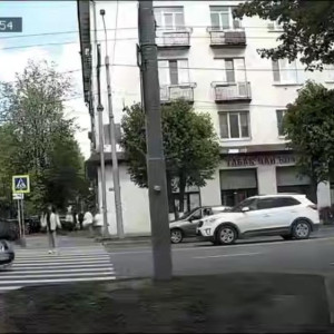 Во Владимире иномарка сбила пешехода на переходе около здания МЧС