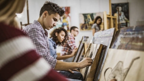 Во Владимире мэрию через суд заставили отремонтировать школу искусств