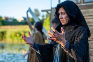 Святую Софию из спектакля к 1000-летию Суздаля окрестили «вульгарной бабой»