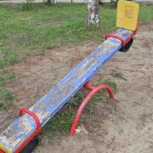 В Муроме управляющая компания «запустила» дом и игровую площадку рядом с ним