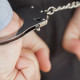 В Коврове задержанный полицией мужчина застрял в наручниках