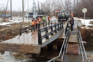 Во Владимирской области из-за половодья развели мост через Клязьму