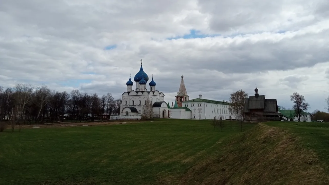 Подпольные советские миллионеры из Суздаля, КГБ и Голливуд