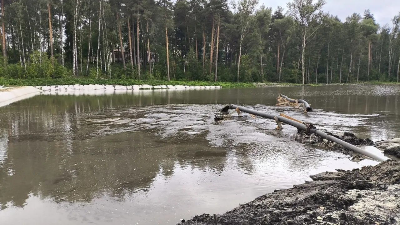 В Селивановском районе занялись расчисткой реки Колпь