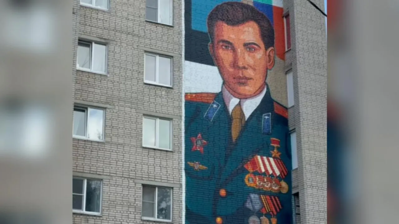 Во Владимире открыли мурал, посвященный Герою СССР Федору Шмырину