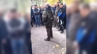 Стало известно о судьбе прославившегося скандальным видео военкома из Гусь-Хрустального