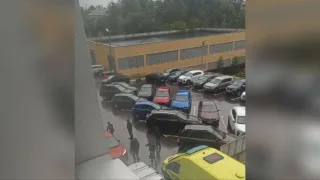 Во Владимире девушка упала с крыши многоэтажки
