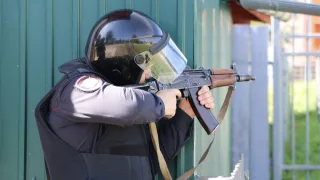В Камешково «террорист» взял в заложники 20 учеников школы