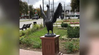 В Гусь-Хрустальном появился бронзовый Гусь Удачи