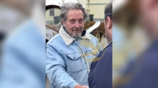 Отец Илона Маска приехал в Суздаль
