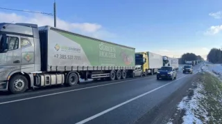 Водитель фуры погиб в аварии на трассе под Александровом