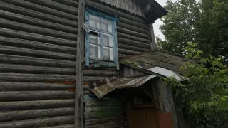 Во Владимире живущую в аварийном доме многодетную семью исключили из очереди на жилье