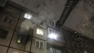 Во Владимире при пожаре спасли 8 взрослых и 4 ребенка