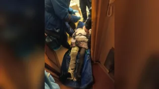 Во Владимире пытавшаяся спуститься по связанным простыням из окна бабушка упала и сломала бедро