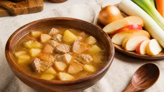 Яблочный суп «Прорыв»: наваристый бульон, кислинка, вкуснятина - готовлю, когда все надоело