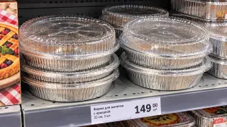 Мешками скупаю в Fix Price формы для выпечки с крышкой: но на кухню не несу — использую на полную катушку в быту, дешево и полезно