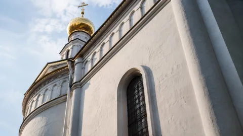 Золотые ворота во Владимире наконец-то начали показываться из-под лесов