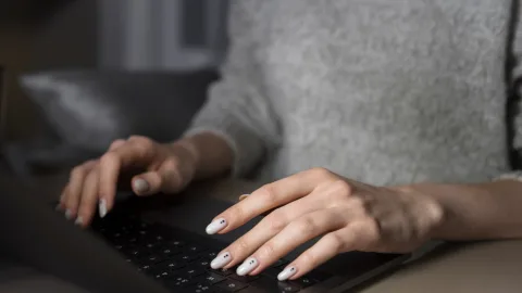 В Александрове вынесли приговор 14-летней школьнице за вымогательство