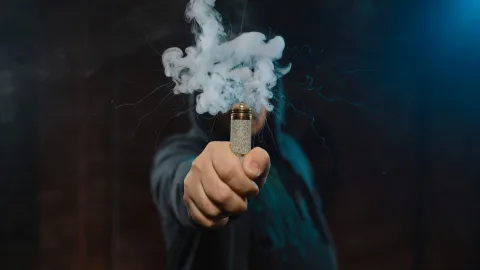 Во Владимирской области жителя обвиняют в продаже контрафактных электронных сигарет