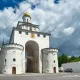 Золотые ворота во Владимире наконец-то начали показываться из-под лесов