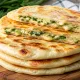Мягкие сырные лепешки на кефирном тесте: готовлю сразу целую стопку — моментально улетают и под чай, и под суп
