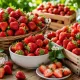 Если урожая вагон, а семья уже наелась: 30 идей использования клубники — удивите близких