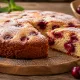 Простецкий заливной пирог с вишней: никакой возни, а на выходе — вкуснючая выпечка к чаю