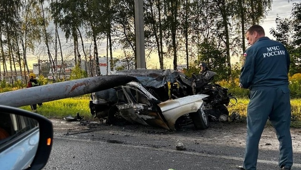 Водитель заживо сгорел в автомобиле после ДТП у «Глобуса» во Владимире -  День во Владимире