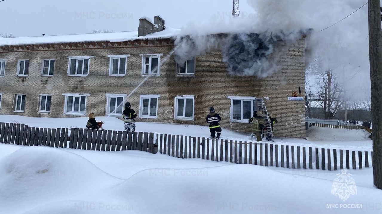 В Киржачском районе загорелся 2-этажный жилой дом - День во Владимире